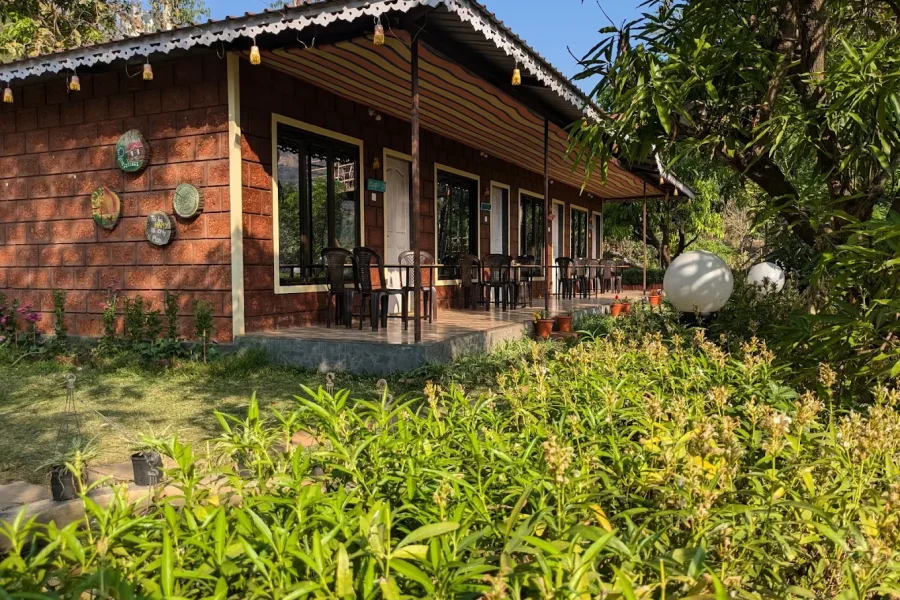 Villa in Alibag with pool