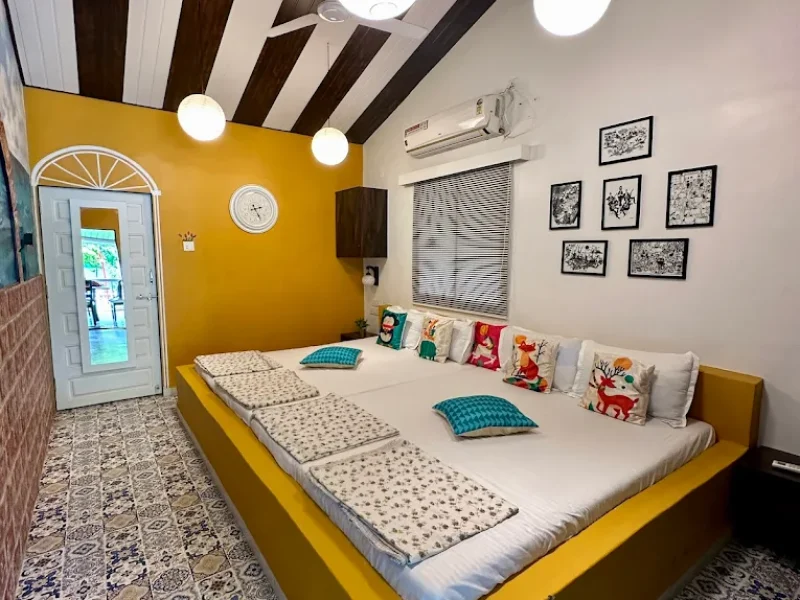 2BR Farmhouse