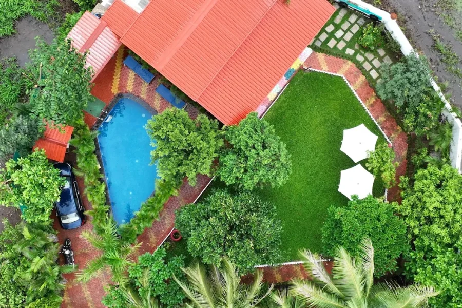 Villa in Alibag with pool