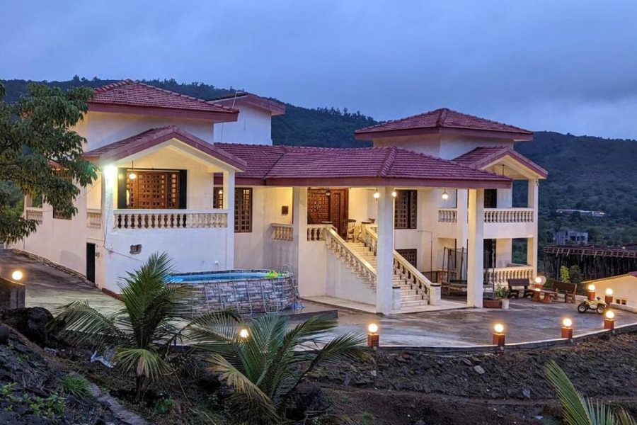 Villa in Alibag with pool
