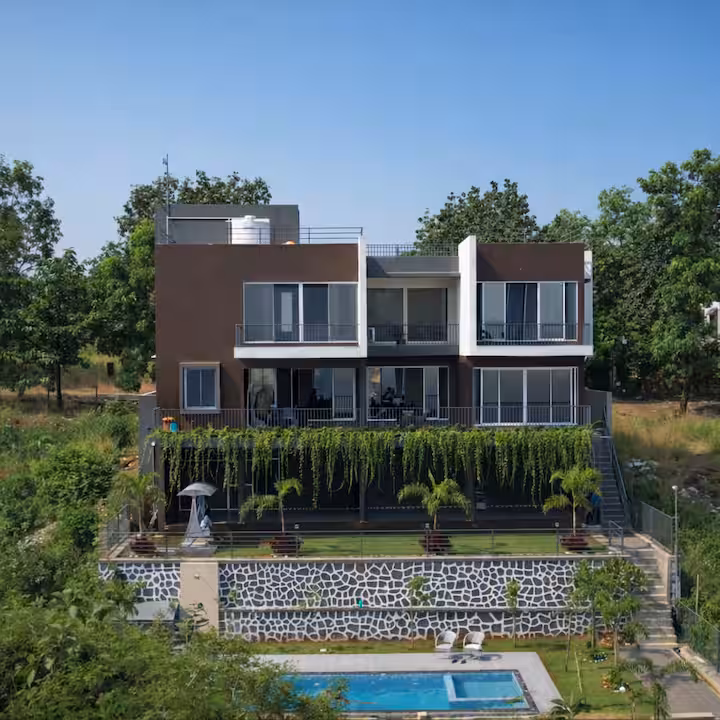 Villa in Alibag with pool