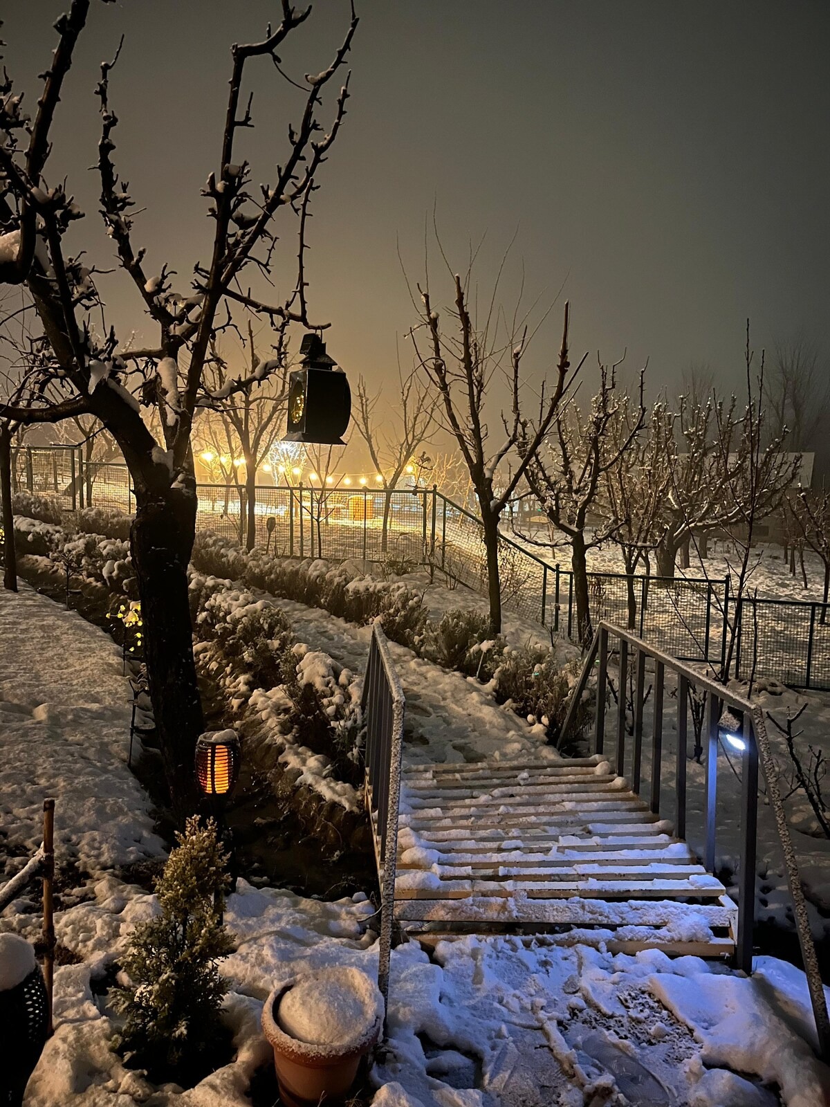 Cottage in Srinagar | Farmhouse in Jammu and Kashmir