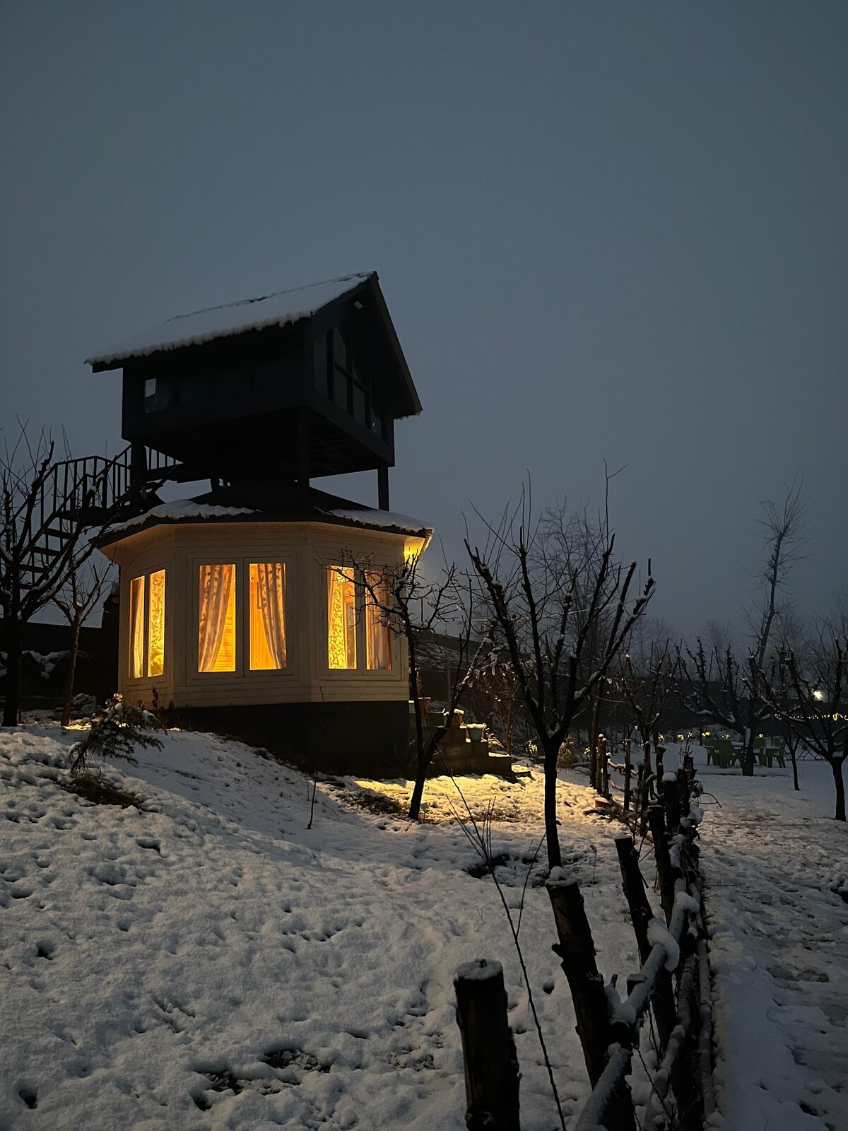 Cottage in Srinagar | Farmhouse in Jammu and Kashmir
