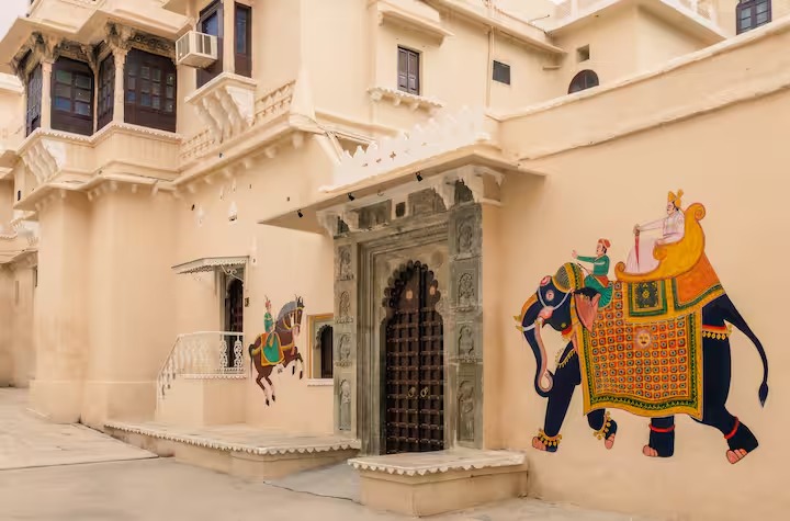 Royal palace of 15th Century in Rajasthan | Heritage stay near Udaipur
