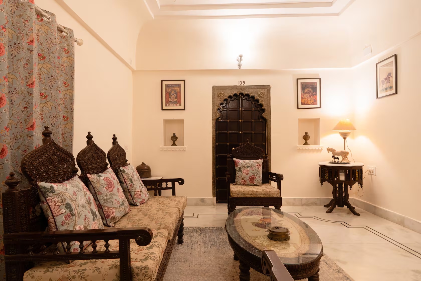 Royal palace of 15th Century in Rajasthan | Heritage stay near Udaipur