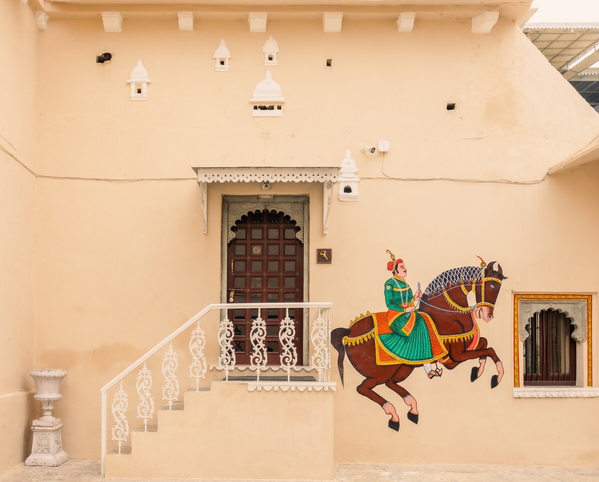 Royal palace of 15th Century in Rajasthan | Heritage stay near Udaipur