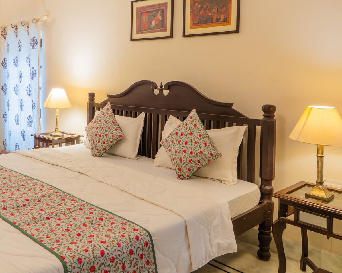 Royal palace of 15th Century in Rajasthan | Heritage stay near Udaipur