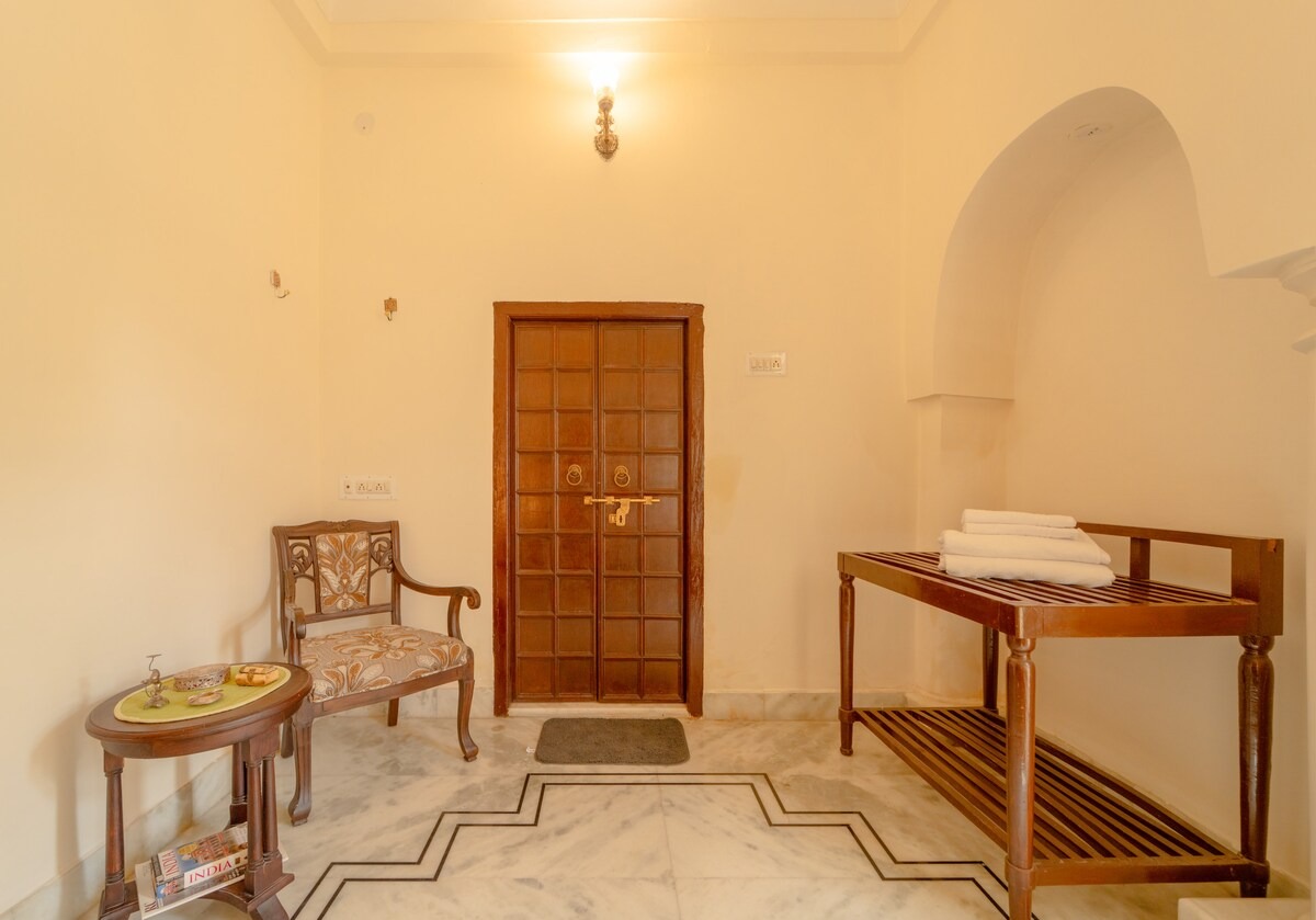 Royal palace of 15th Century in Rajasthan | Heritage stay near Udaipur