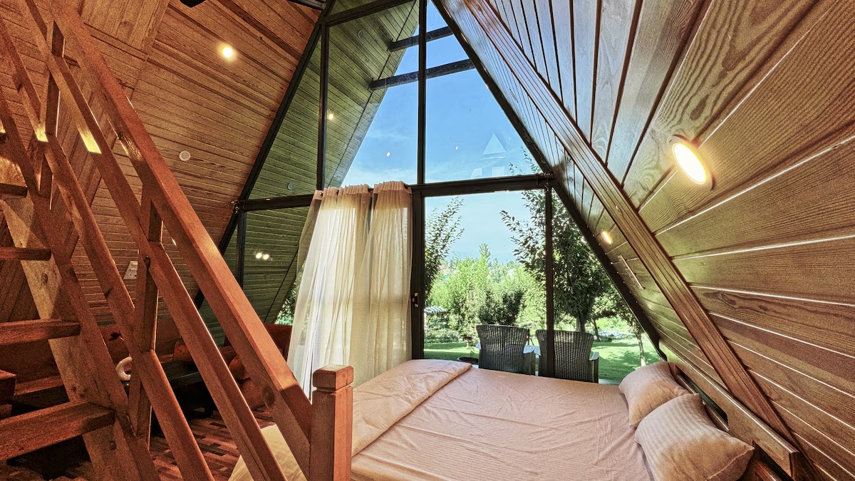 Cottage in Srinagar | Farmhouse in Jammu and Kashmir