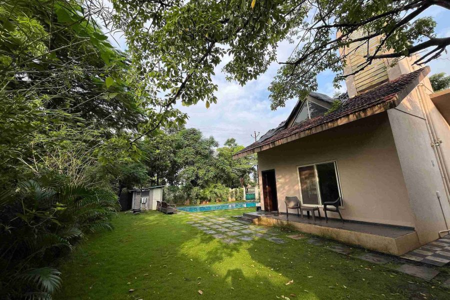 Villa in Alibag with pool
