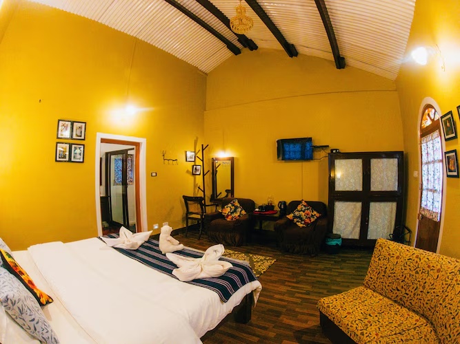 Luxury Heritage Homestay Ooty | Colonial Villa Retreat