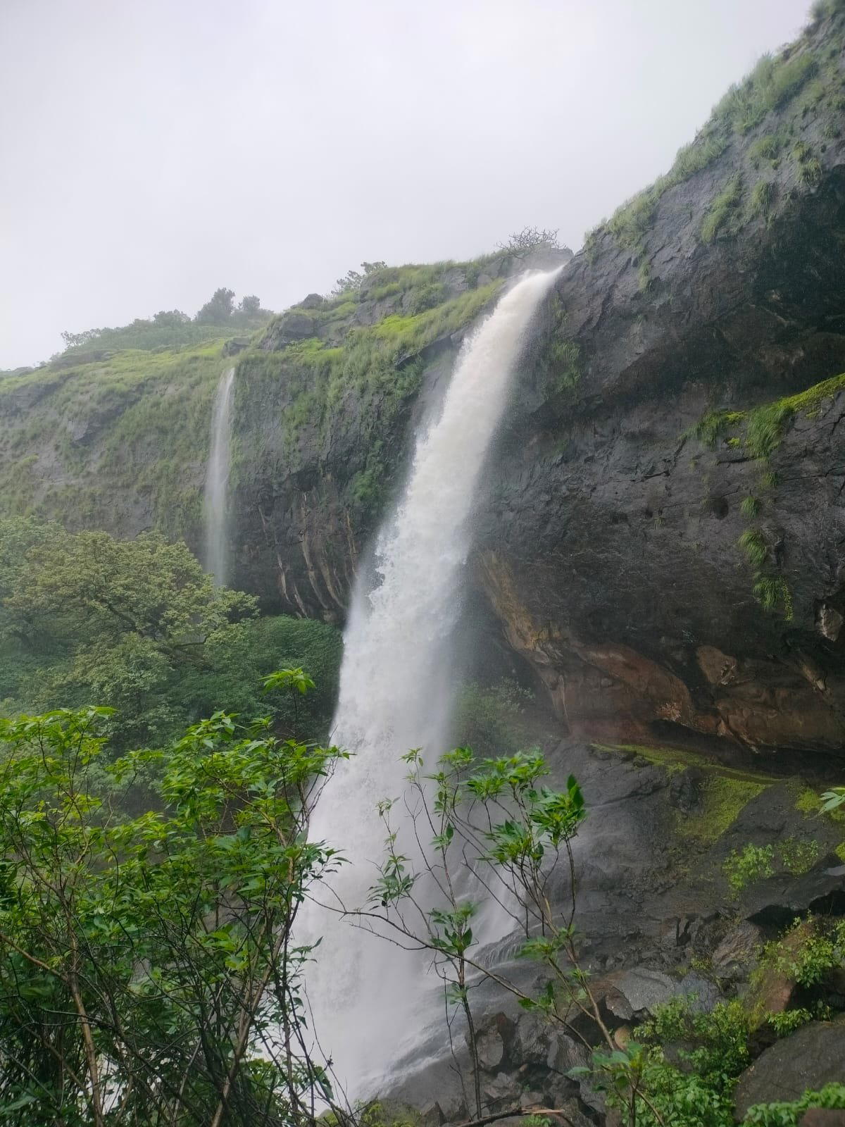 Unexplored Trek to Jabdeshwar Caves & Waterfall