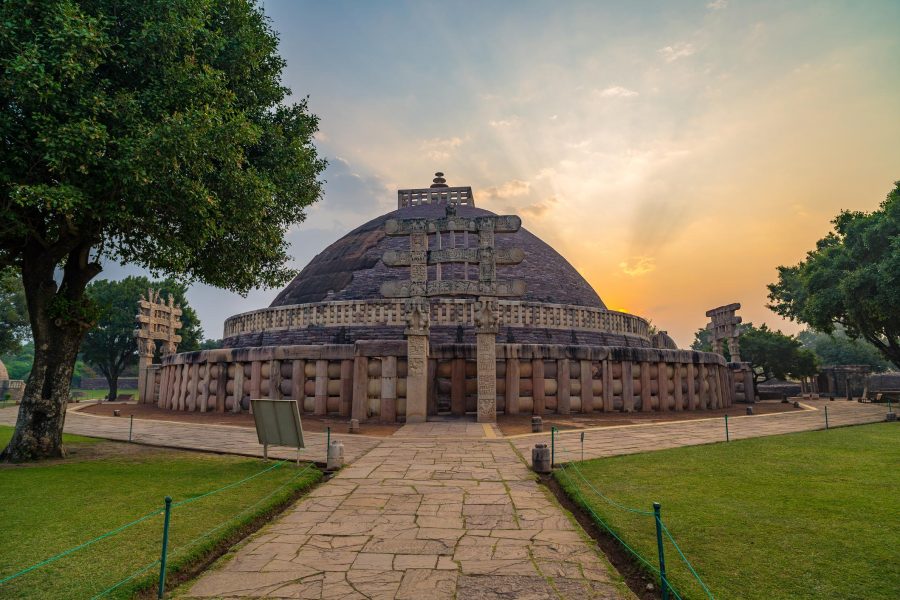Bhimbetka Caves & Sanchi Stupa Heritage Tour