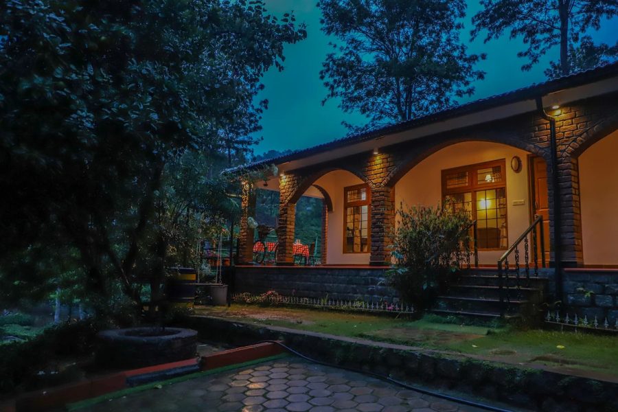 Elegant 2-Bedroom Suite | Quiet and Comfortable Retreat
