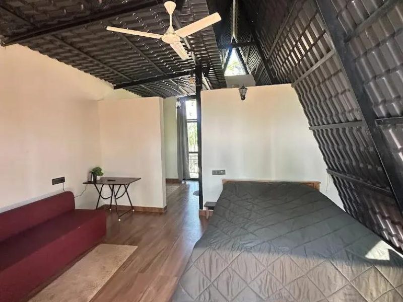 Family Room with Garden View