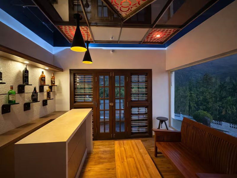 3 Bedroom 3 Bathroom along with Cinema, Games room and Bar