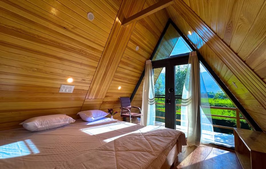 2 Bedrooms