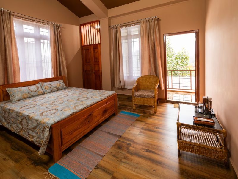 Lake side homestay