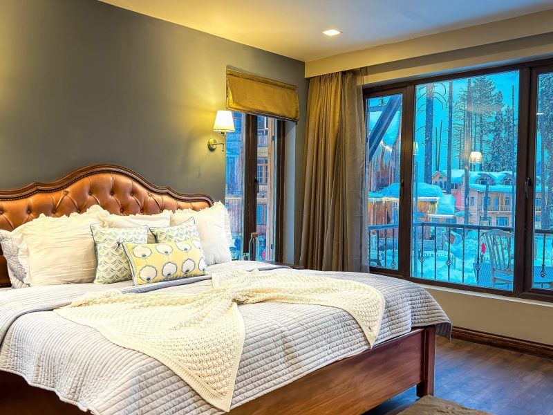 Mountain Escape in Gulmarg | Private Jacuzzi Suite
