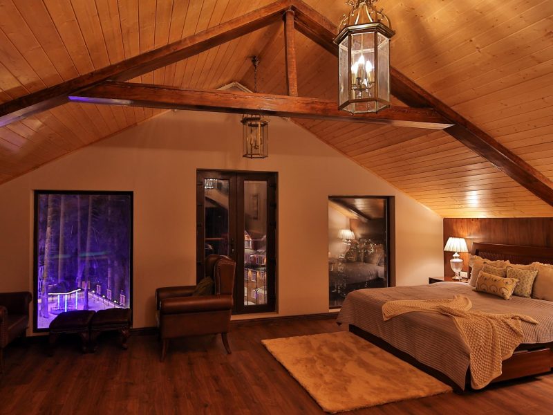 Mountain Escape in Gulmarg | Private Jacuzzi Suite
