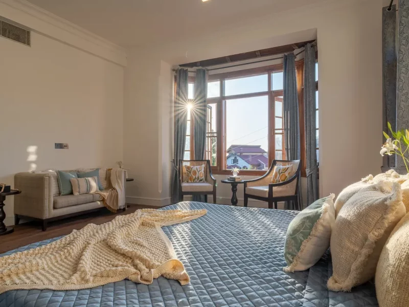 Heritage Villa near Dal Lake | Mountain view