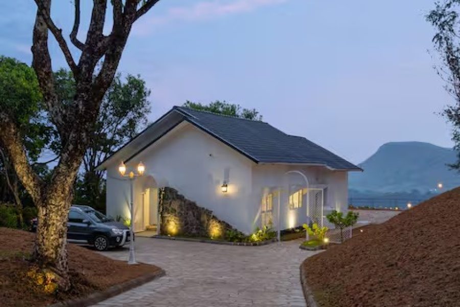 Luxury Backwater villa in Kochi | Boutique stay