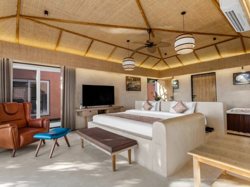 Forest villa in Sasan Gir | Jacuzzi | Private pool Bedroom | Nature stay in Chitrod, Kutch, Gujarat