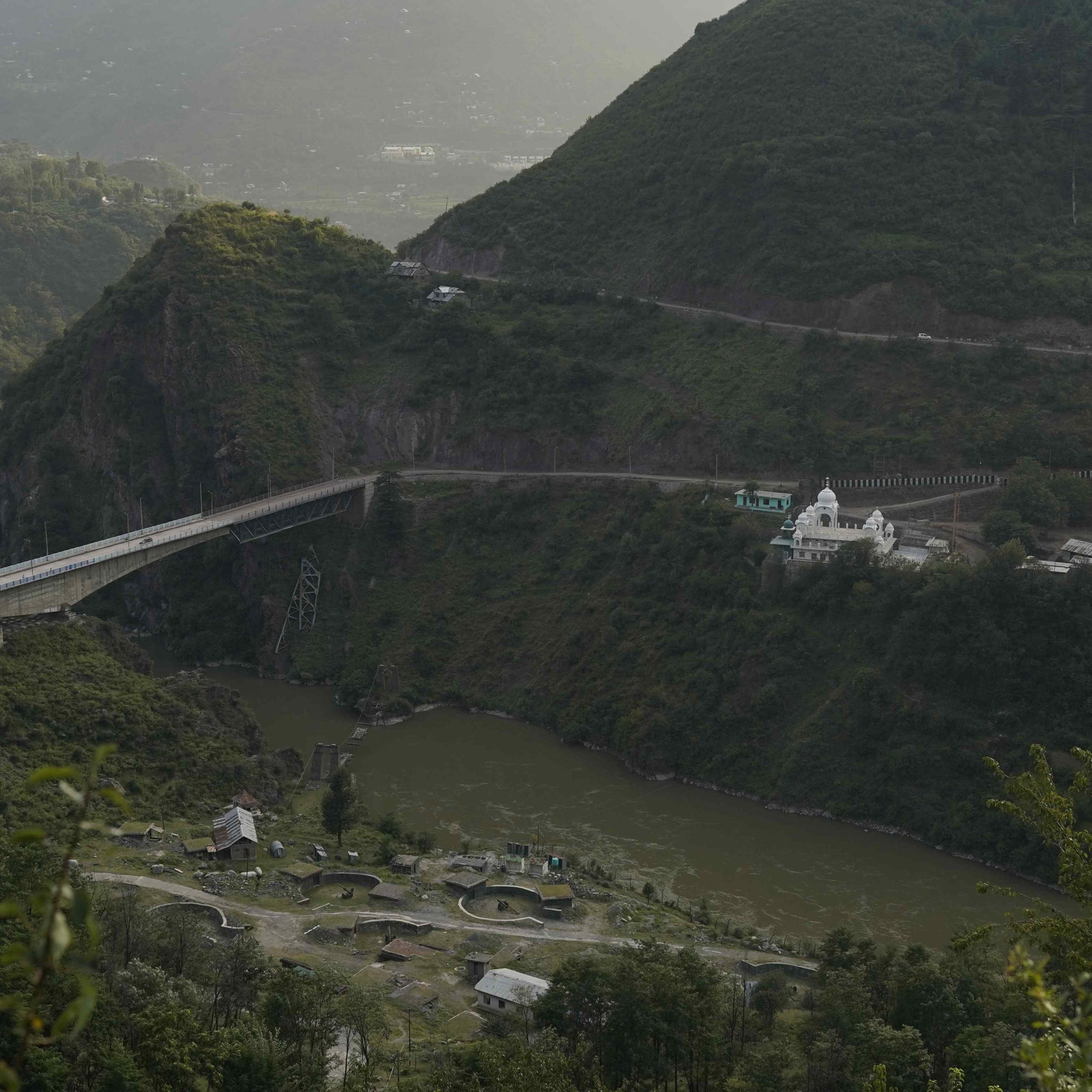 staydaze-loc-unravel-expedition