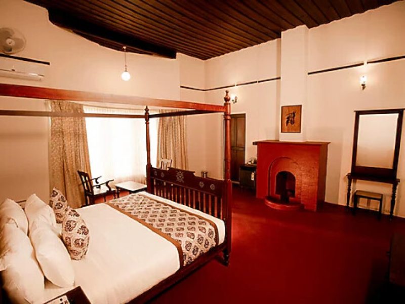 Heritage King Suite