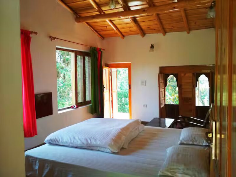 Valley House along River Kalsa