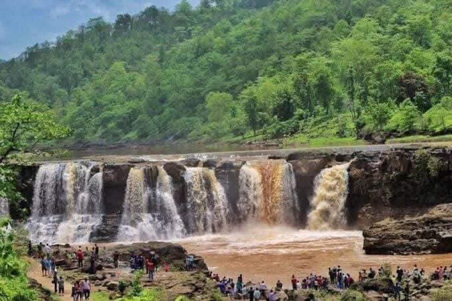 Saputara Hill Station Getaway