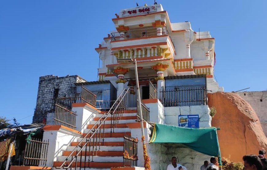 Somnath, Girnar and Gir National Park Tour