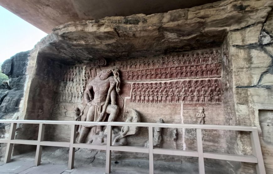 Bhimbetka Caves & Sanchi Stupa Heritage Tour
