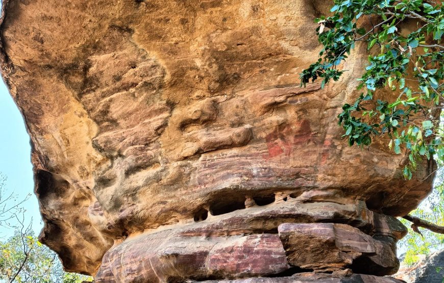 Bhimbetka Caves & Sanchi Stupa Heritage Tour