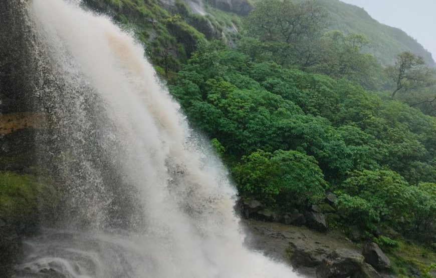 Unexplored Trek to Jabdeshwar Caves & Waterfall