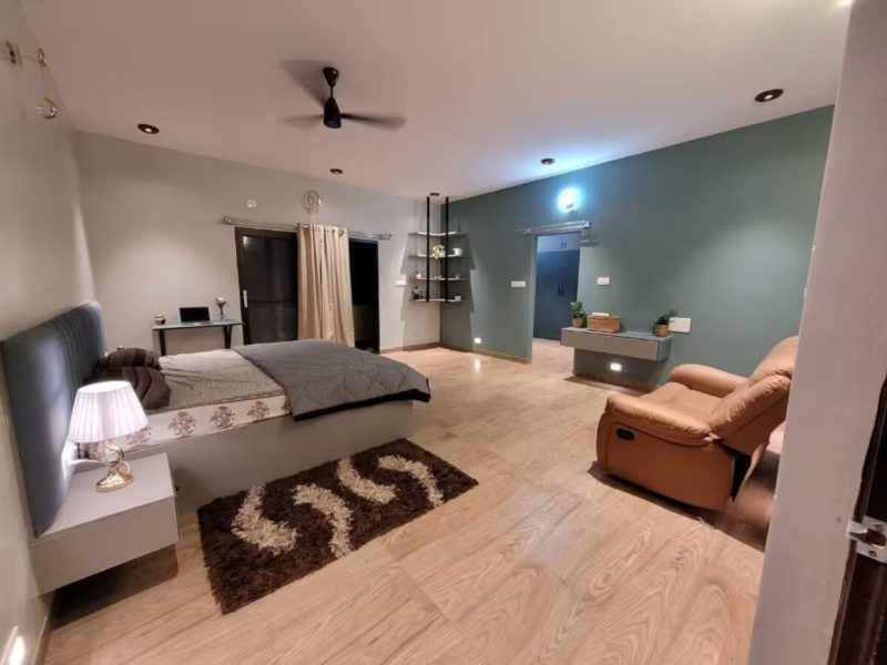 Entire Villa (3 bedrooms 12 beds 3 bathrooms)