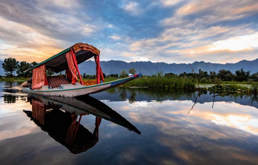 Kashmir Tour from Mumbai
