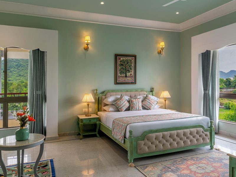 Hillside Stay near Fateh Sagar Lake