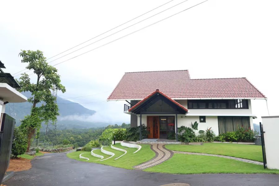 Scenic lakeside villa with rooftop infinity pool