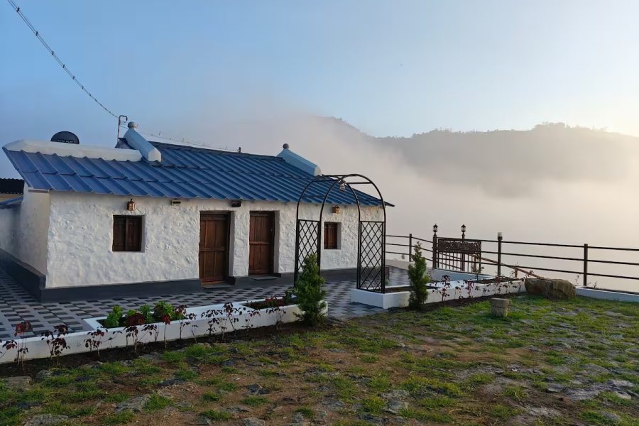 Secluded 4BR Mountain Farmhouse with Private Pond