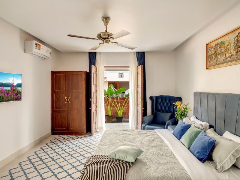 10 Bedrooms