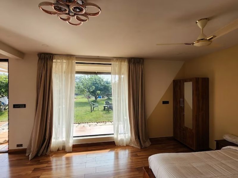 Lush Green Hill Stay with Open Spaces